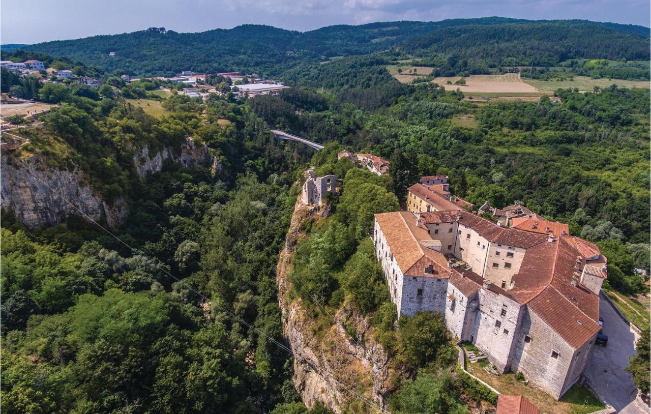 Cozy Home In Pazin With House A Panoramic View Exteriér fotografie